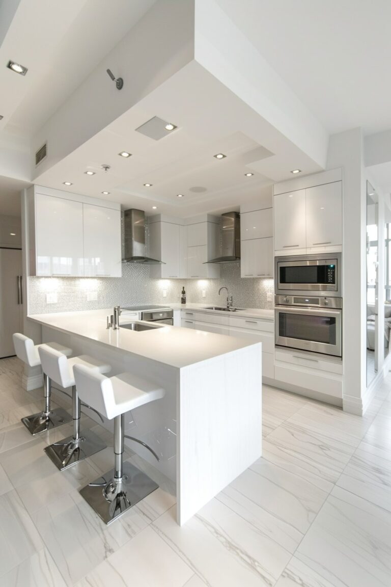 14 Small Kitchens with Peninsula Layout - Cozy and Efficient Designs ...
